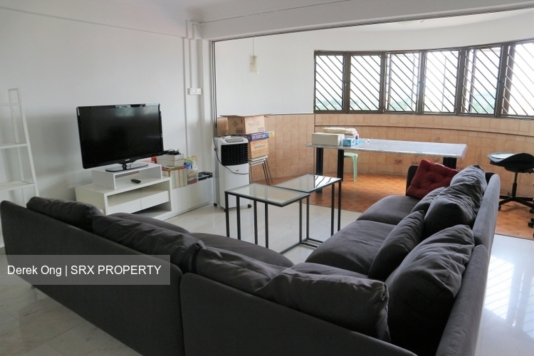 Hougang Avenue 8 thumbnail photo